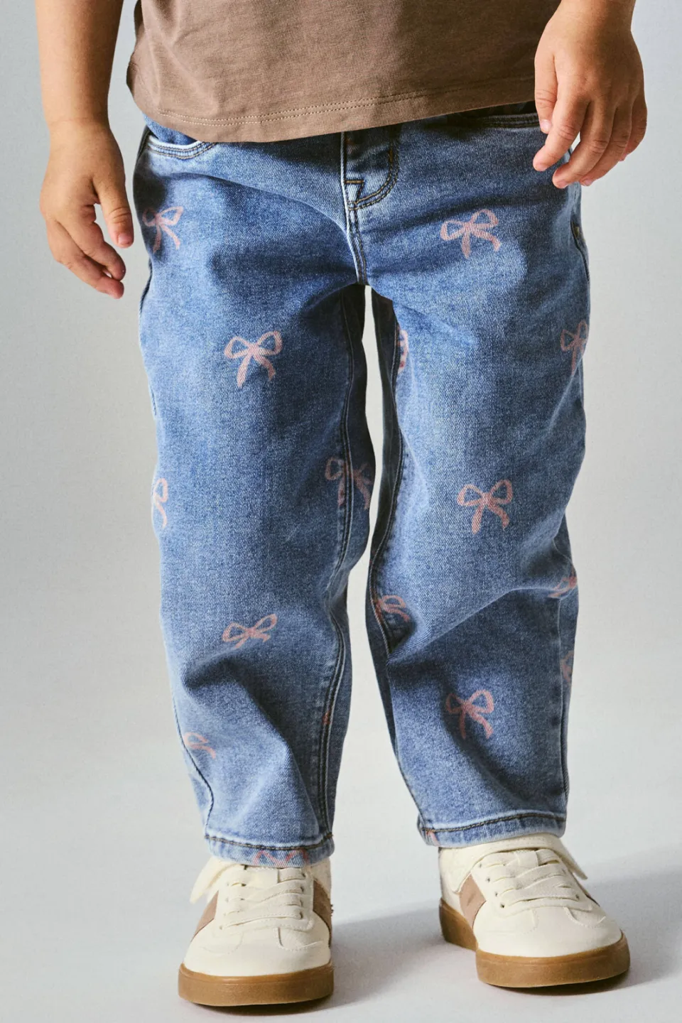 NAME IT MINI mom jeans NMFBELLA met strikjes medium blue denim, foto 3