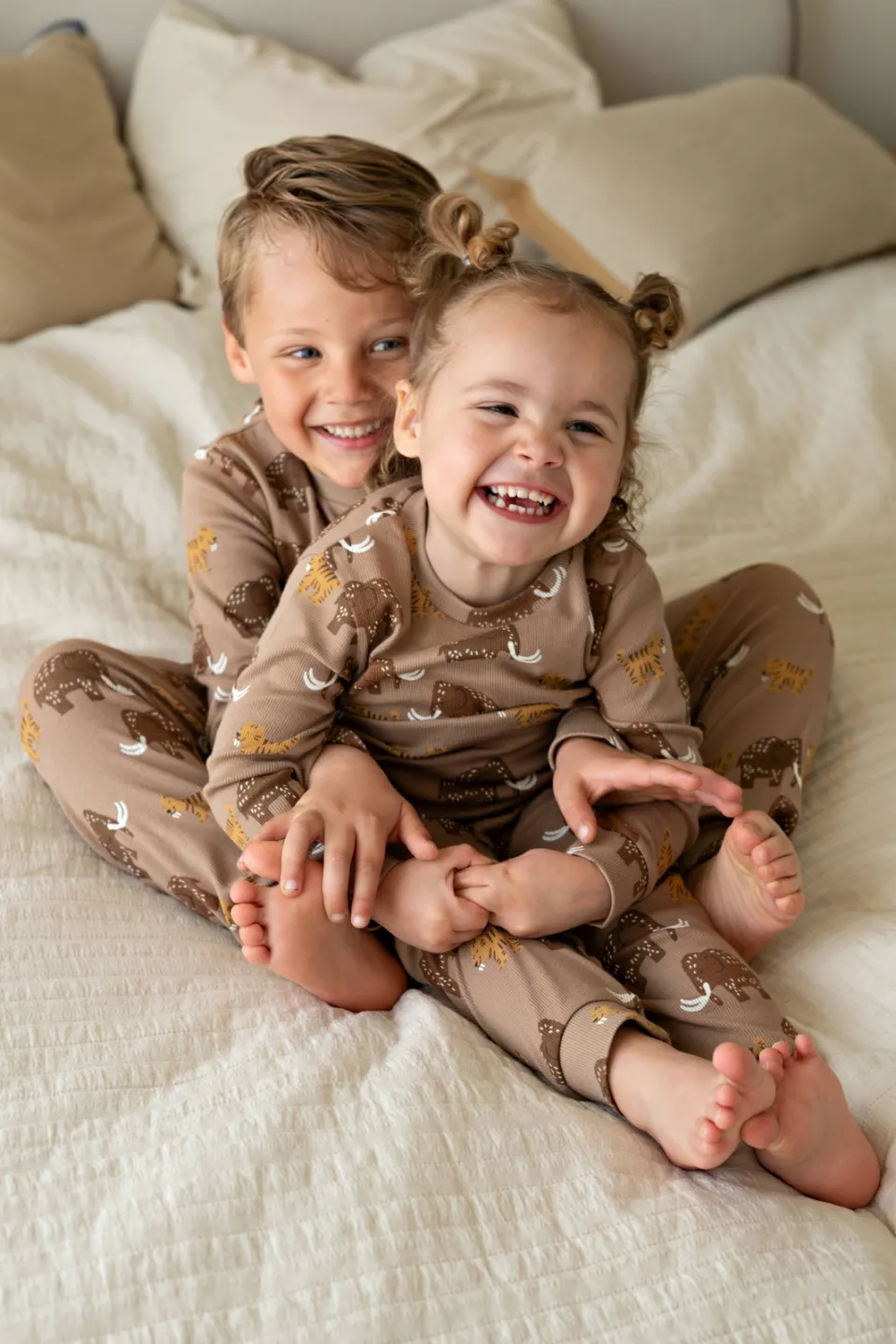 Feetje Milo Mammoth pyjama bruin, foto 6