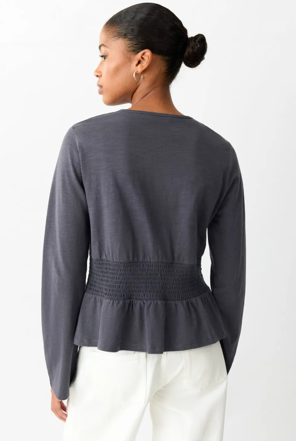 Mango TEEN longsleeve met smockwerk - antraciet, foto 4