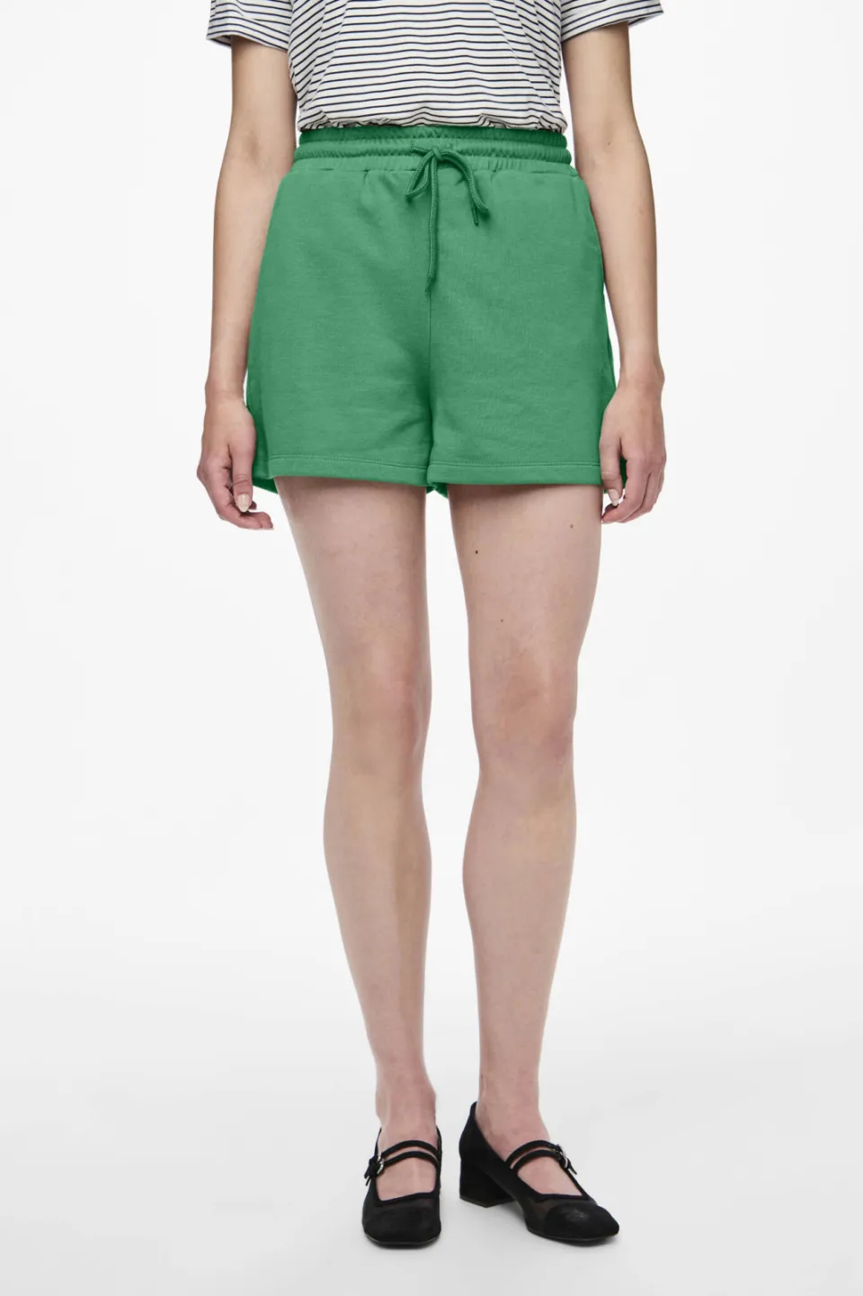 Pieces PCCHILLI sweatshort groen, foto 6