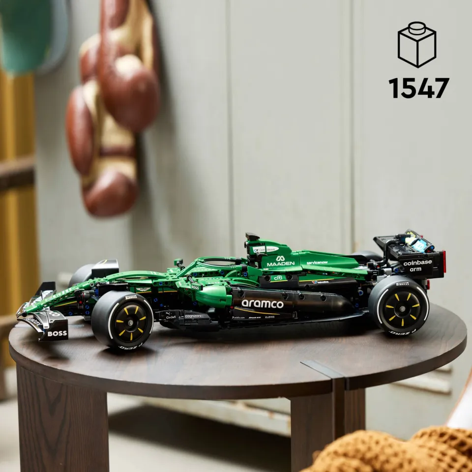 Lego Technic Aston Martin Aramco AMR25 F1 Auto Bouwpakket voor Kinderen 42240, foto 3