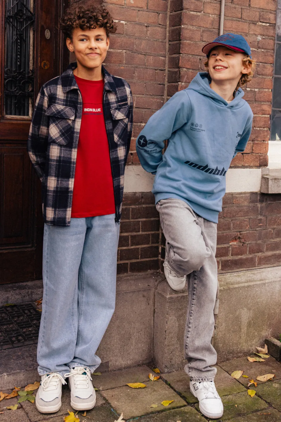 Indian Blue Jeans rechtvallende hoodie met tekst - lichtblauw