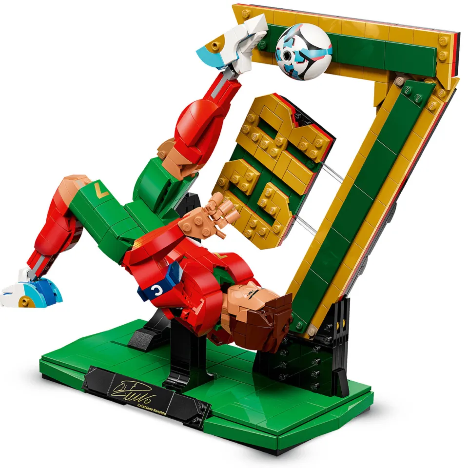 Lego Editions Sports Cristiano Ronaldo – Voetballegende CR 7 Set 43016, foto 4