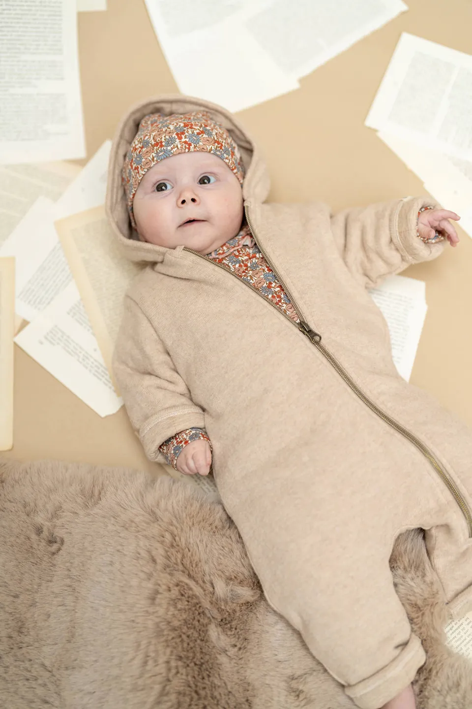 A Tiny Story babypak beige