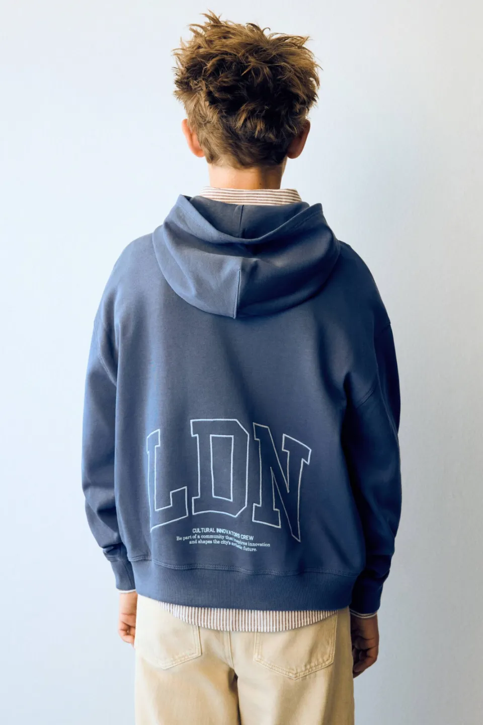 Mango Kids rechtvallende hoodie met backprint - middenblauw, foto 5