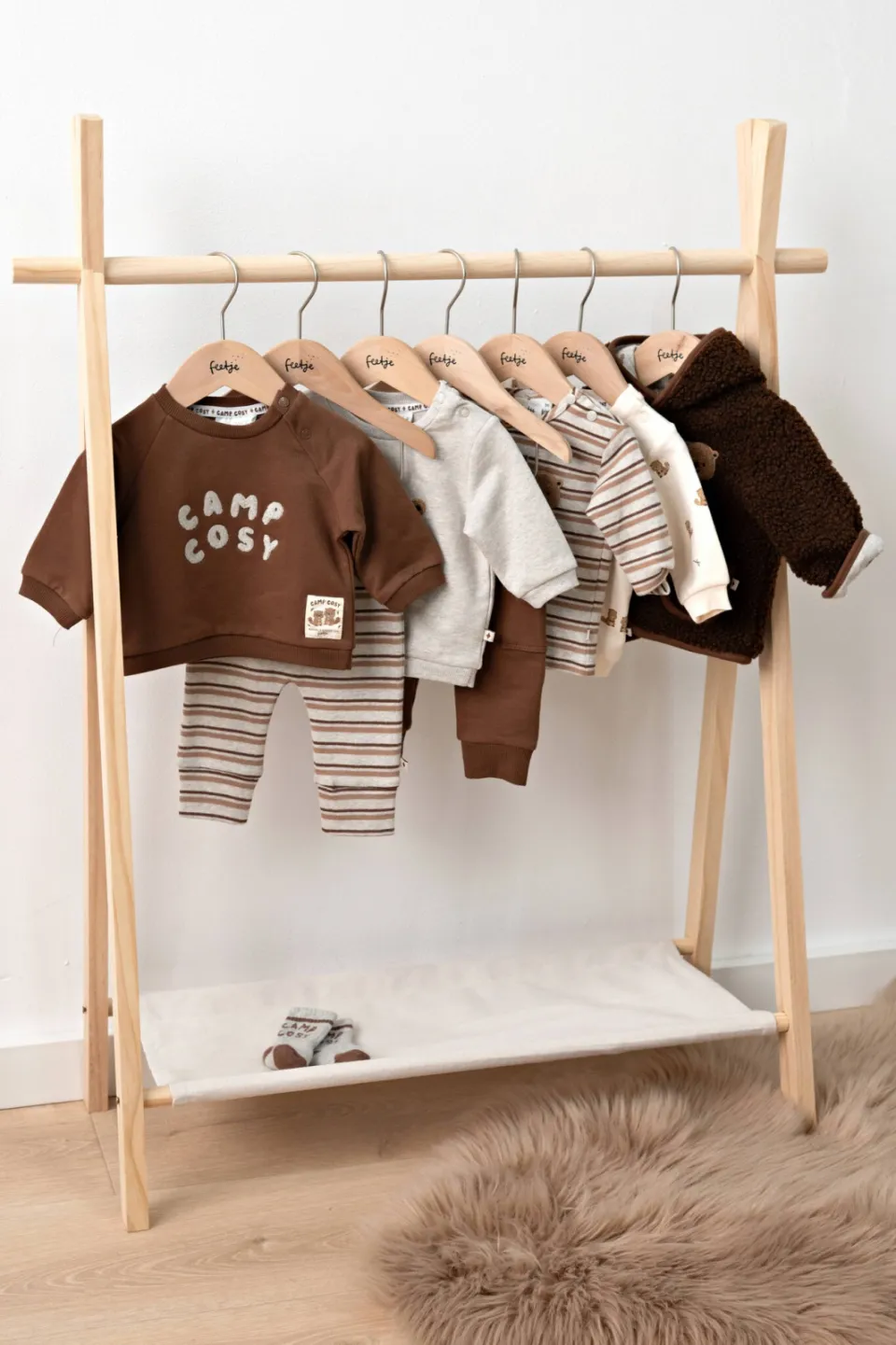Feetje sweater Tiny Timber Tales - bruin, foto 6