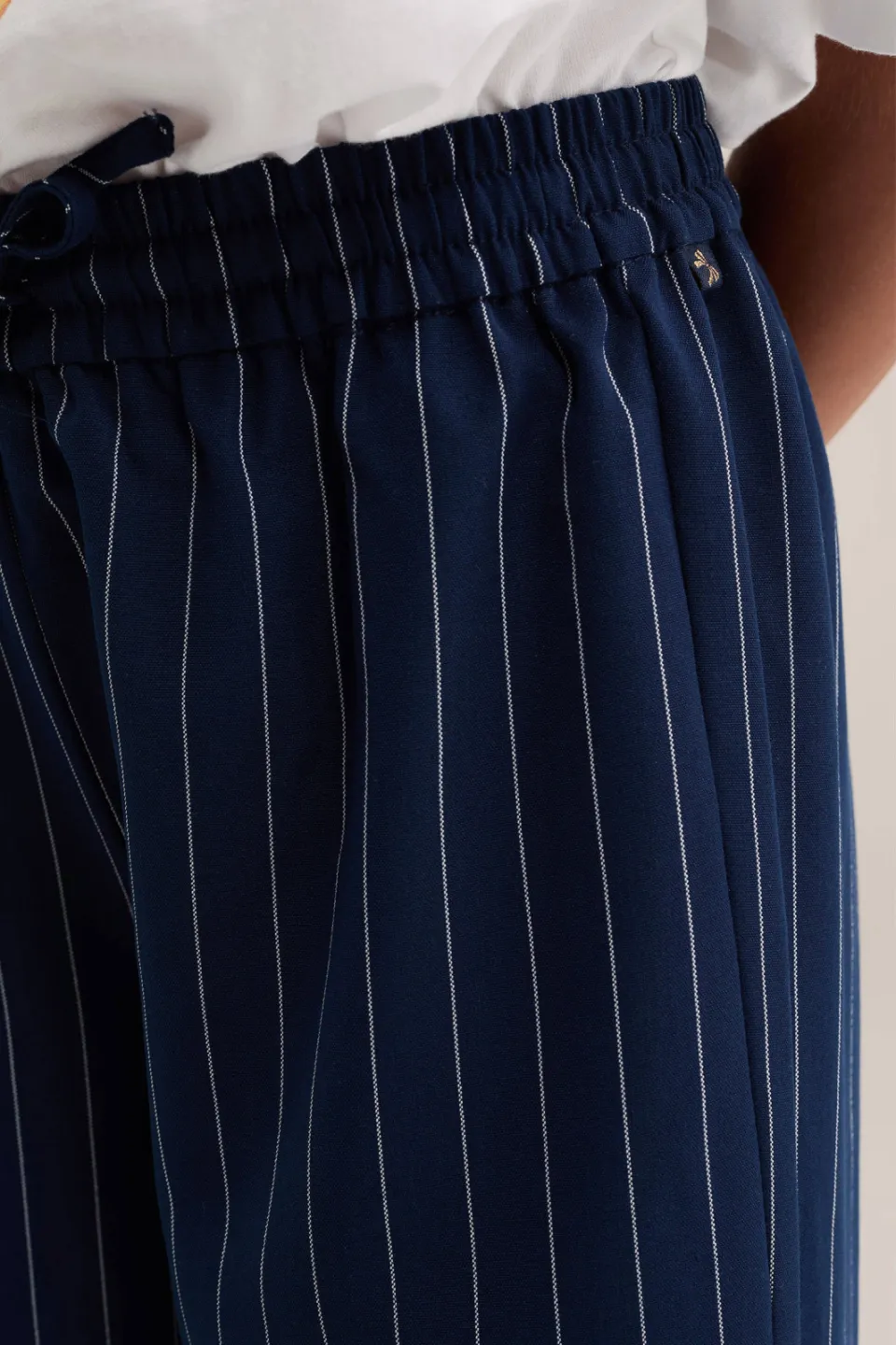 WE Fashion straight leg gestreepte pantalon donkerblauw, foto 5