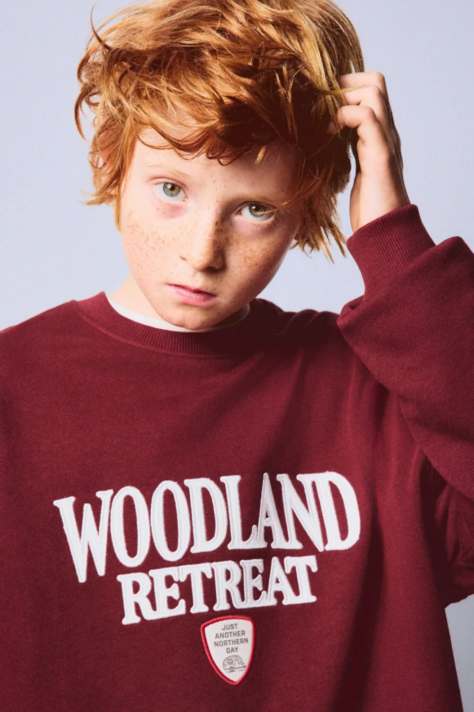 Mango Kids rechtvallende sweater met tekst - donkerrood, foto 5