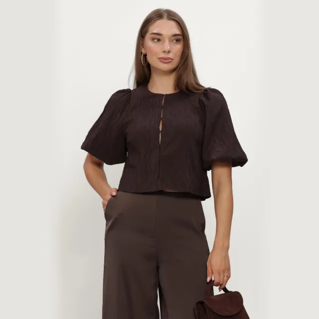 Yas Yasminu 2/4 short top bruin