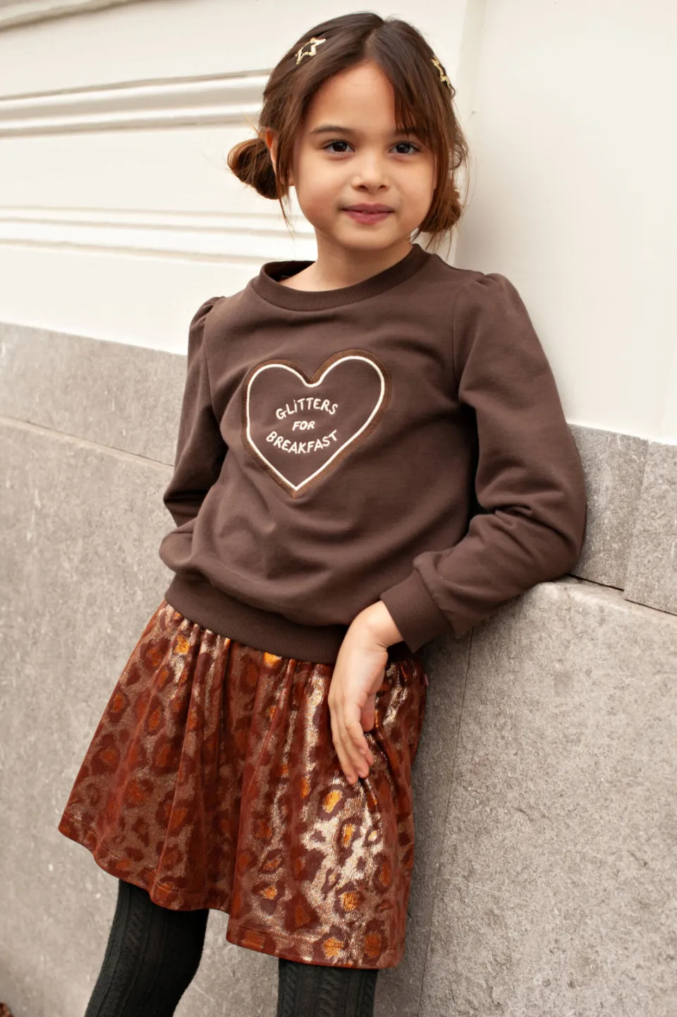 Jubel sweater City Chic - bruin, foto 5