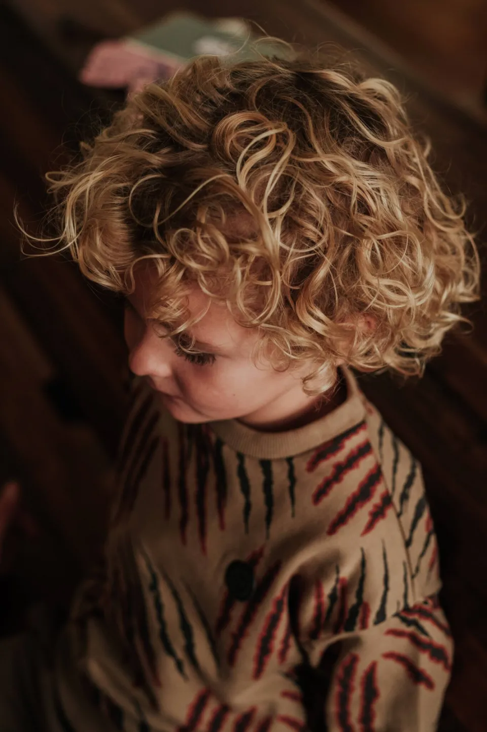 Koko Noko rechtvallende sweater met print - zand, foto 6