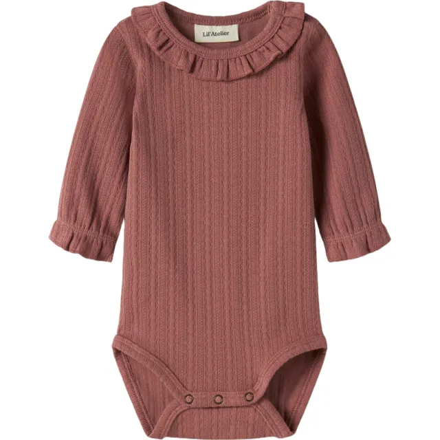 Lil' Atelier BABY gebreide romper met ruches - oudroze