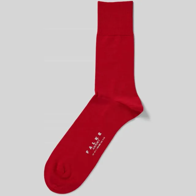 Falke Airport sok rood, foto 2