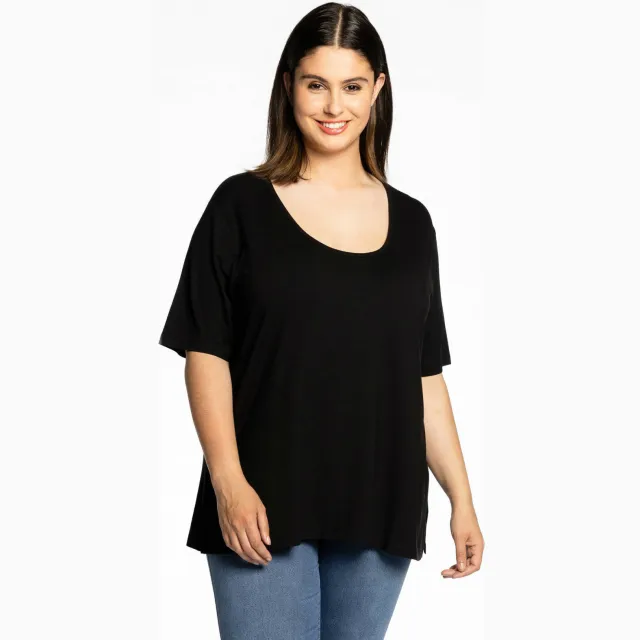 Yoek A-lijn T-shirt zwart
