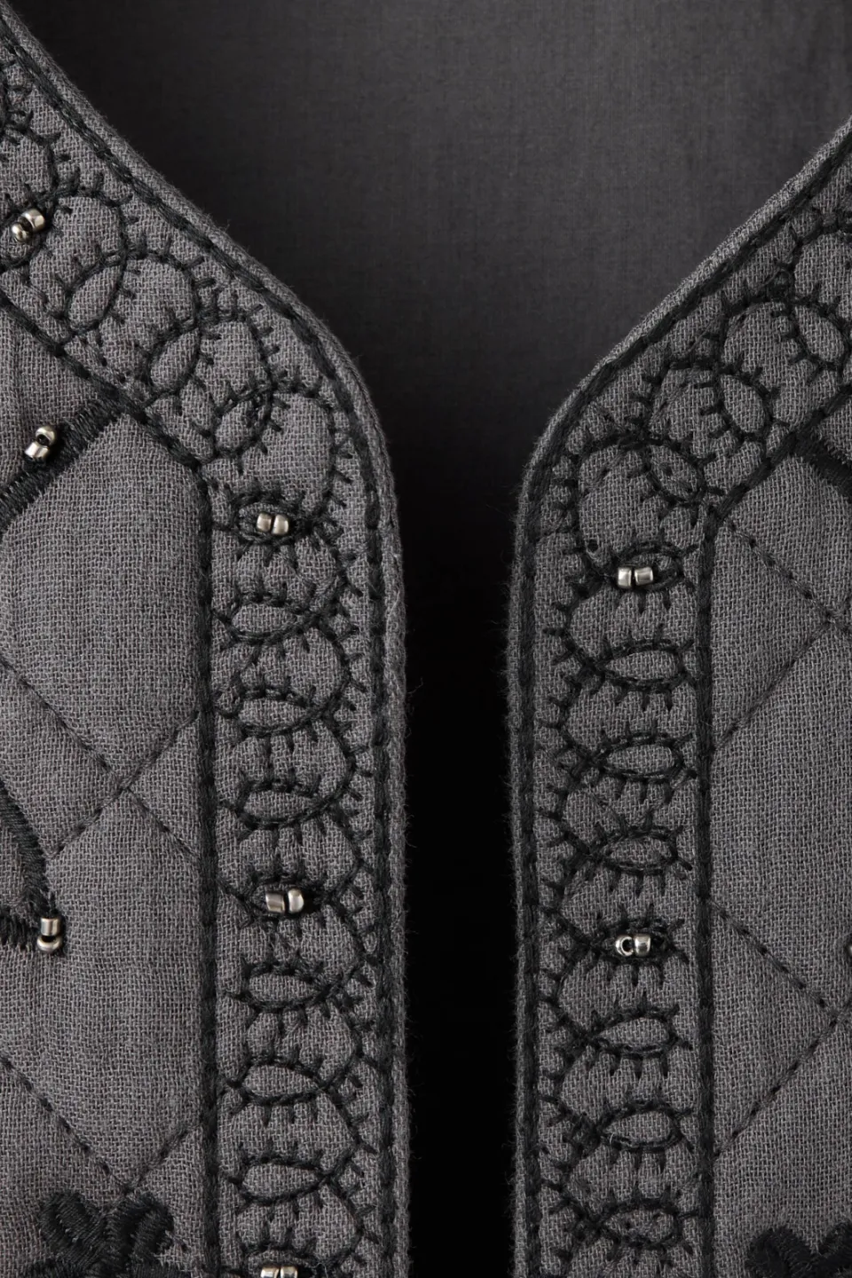 Mango Kids gebloemde gilet met borduursels - grijs, foto 7