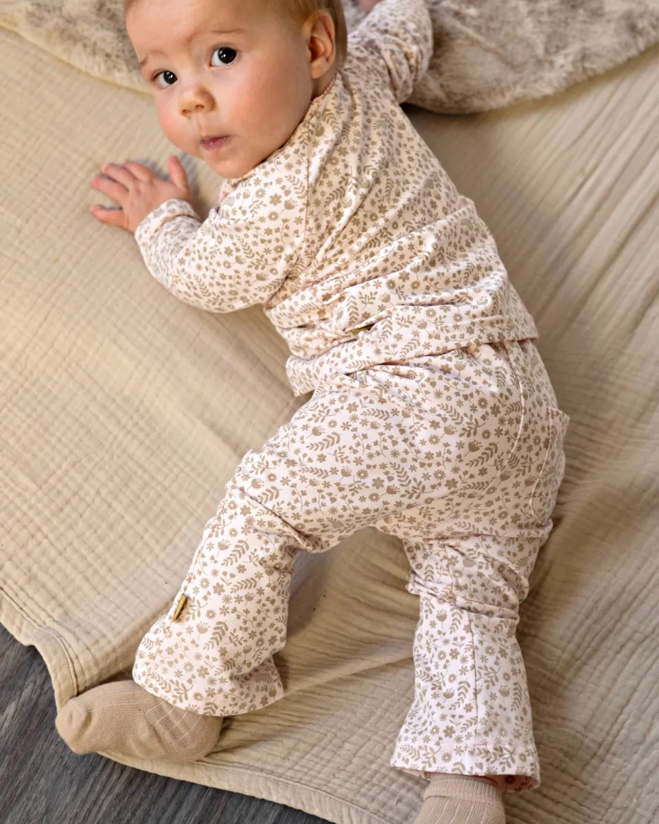 BESS flared broek met print ecru