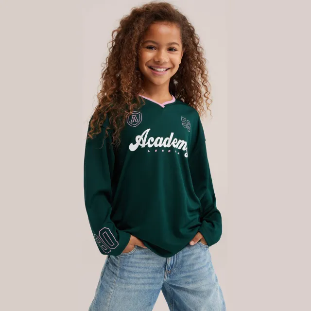 WE Fashion longsleeve met tekst donkergroen