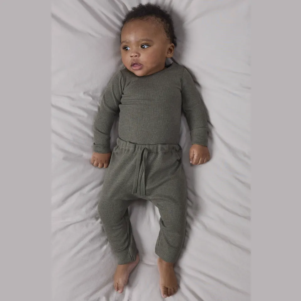 NAME IT BABY katoenen babybroek olijfgroen