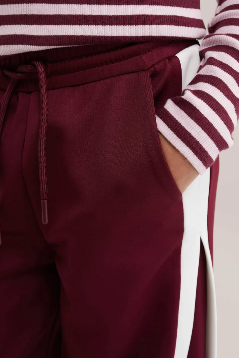 WE Fashion loose fit joggingbroek donkerrood donkerrood/wit, foto 5