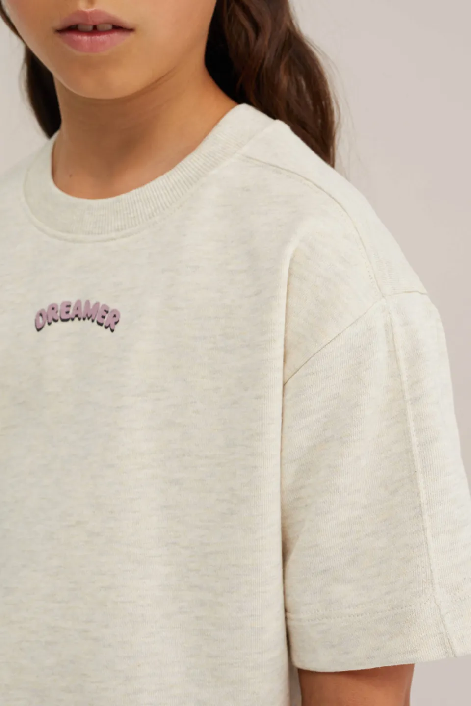 WE Fashion cropped T-shirt beige, foto 6