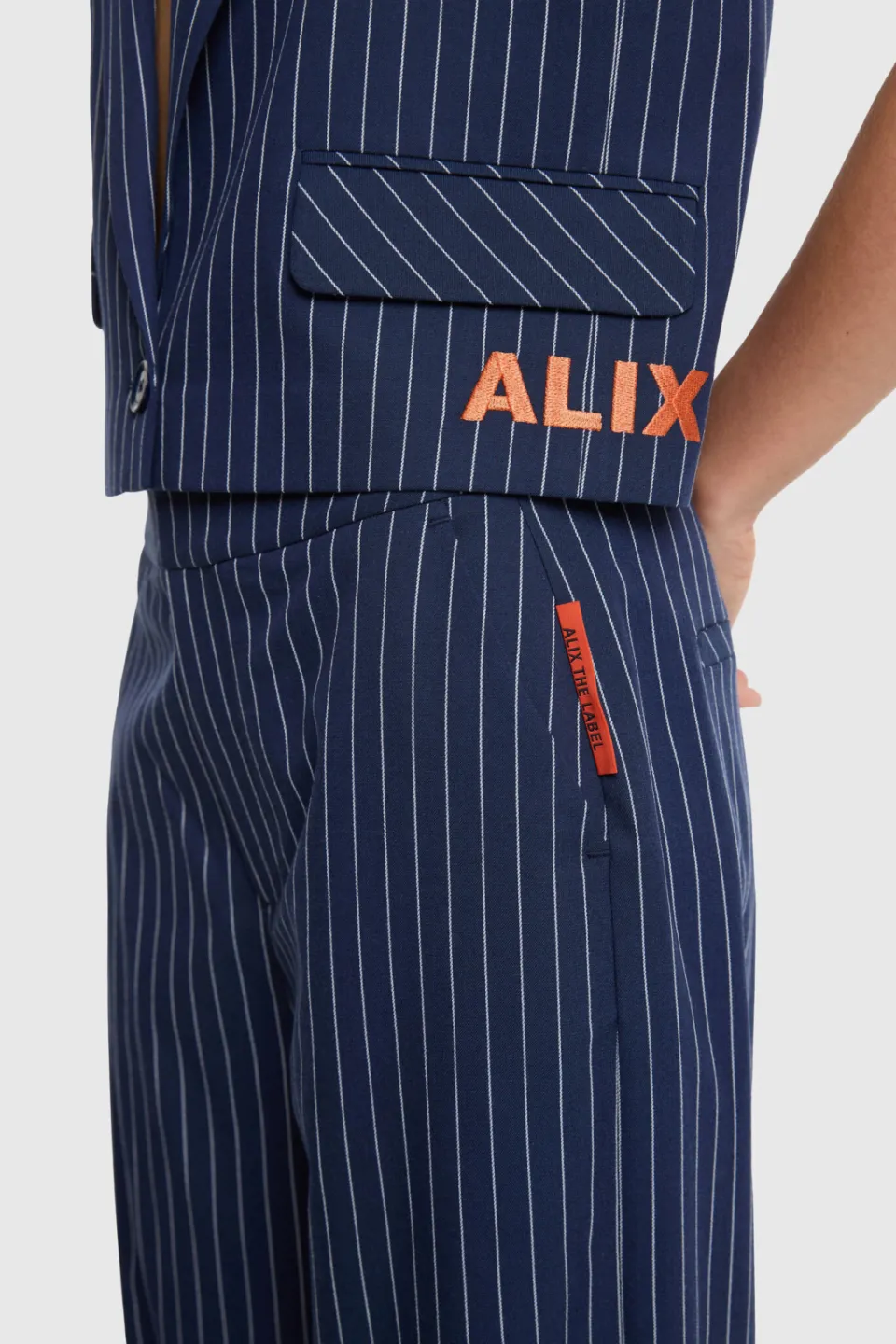 Alix The Label barrel pantalon - donkerblauw, foto 3