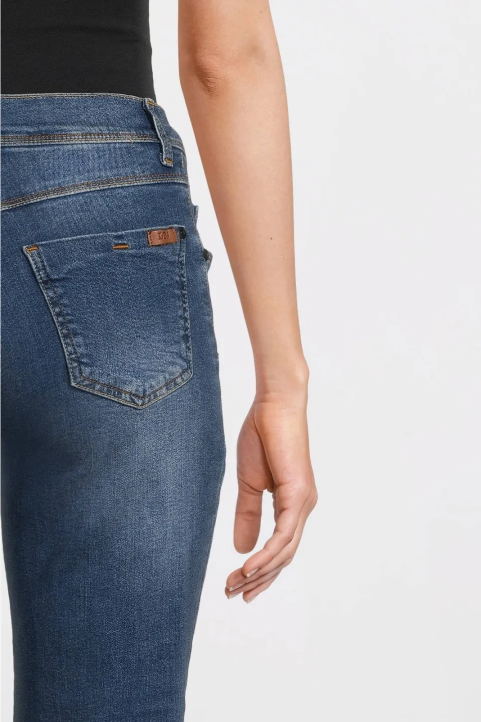 LOVE2WAIT zwangerschaps straight leg jeans Grace stonewashed, foto 3