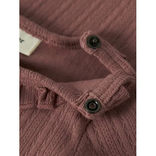 Lil' Atelier BABY gebreide romper met ruches - oudroze, foto 2
