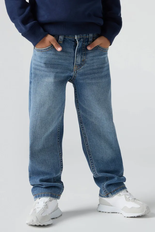 Levi's straight leg regular waist tapered jeans medium blue denim
