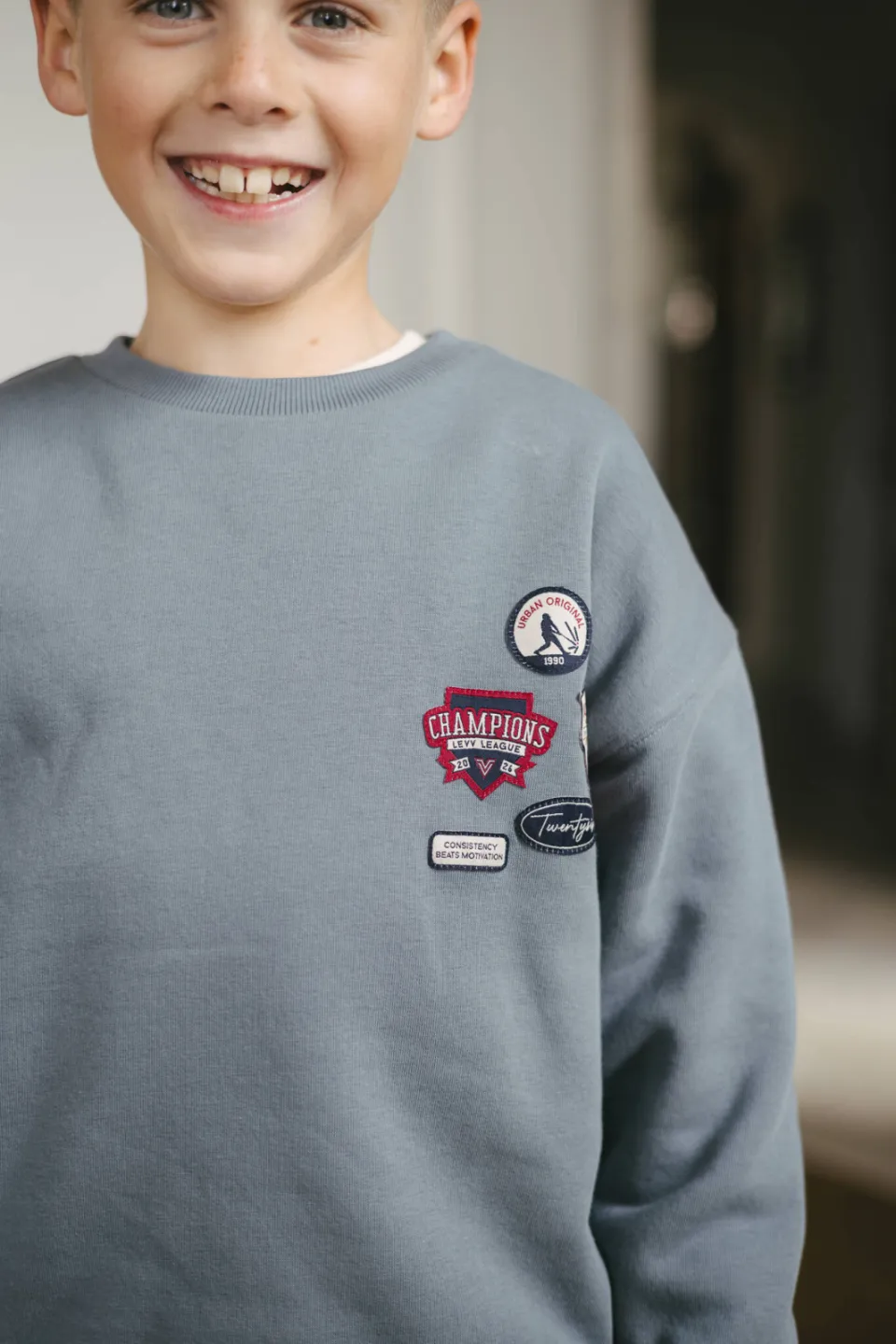 LEVV sweater met borduursels - blauw, foto 6
