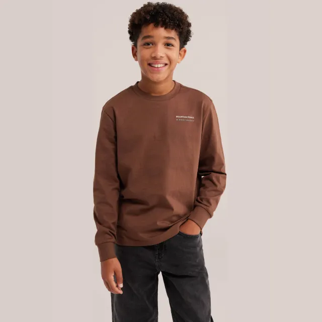 WE Fashion longsleeve met backprint bruin
