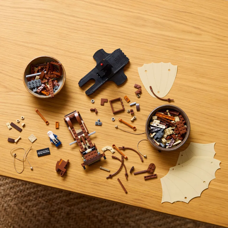 Lego Icons De vliegmachine van Leonardo da Vinci set 10363, foto 7