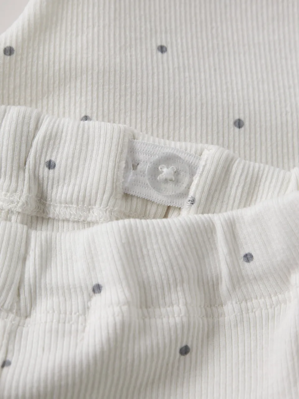 Lil' Atelier baby gebreide broek met stippen ecru, foto 3