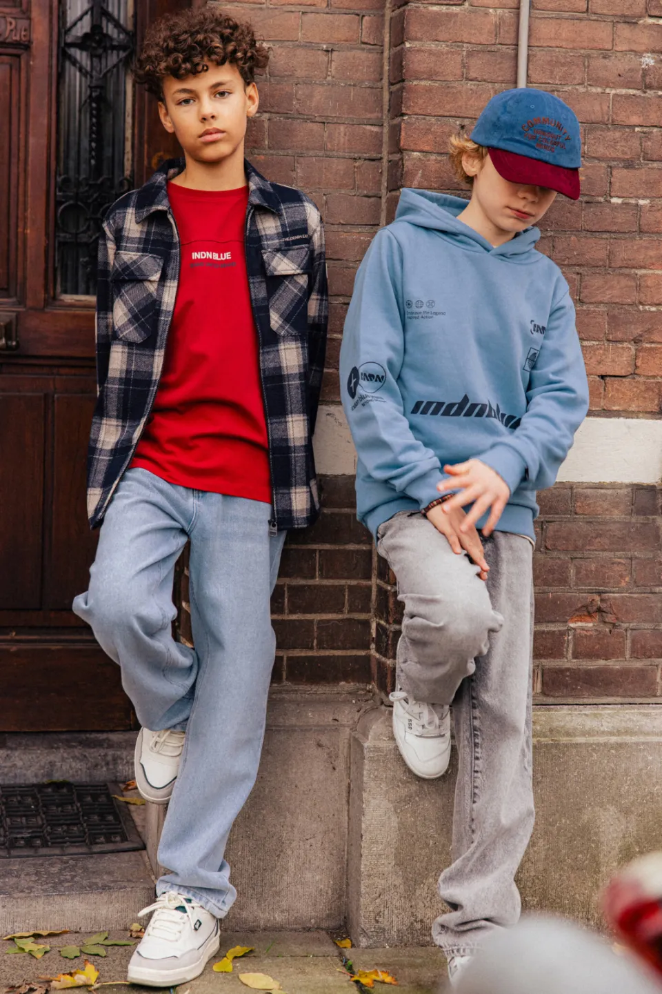 Indian Blue Jeans rechtvallende hoodie met tekst - lichtblauw