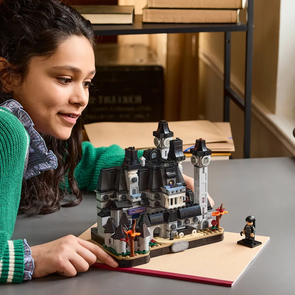Lego Wednesday Nimmermeer Academie Mysterieus Speelgoed voor Kinderen 76788, foto 4