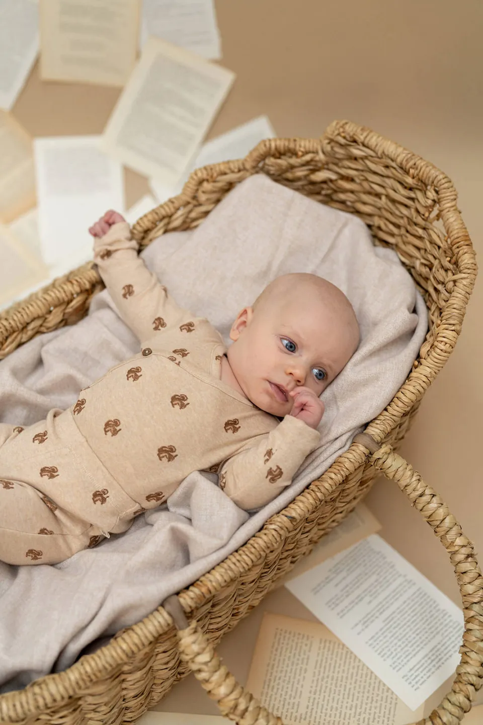 A Tiny Story katoenen romper met print - beige