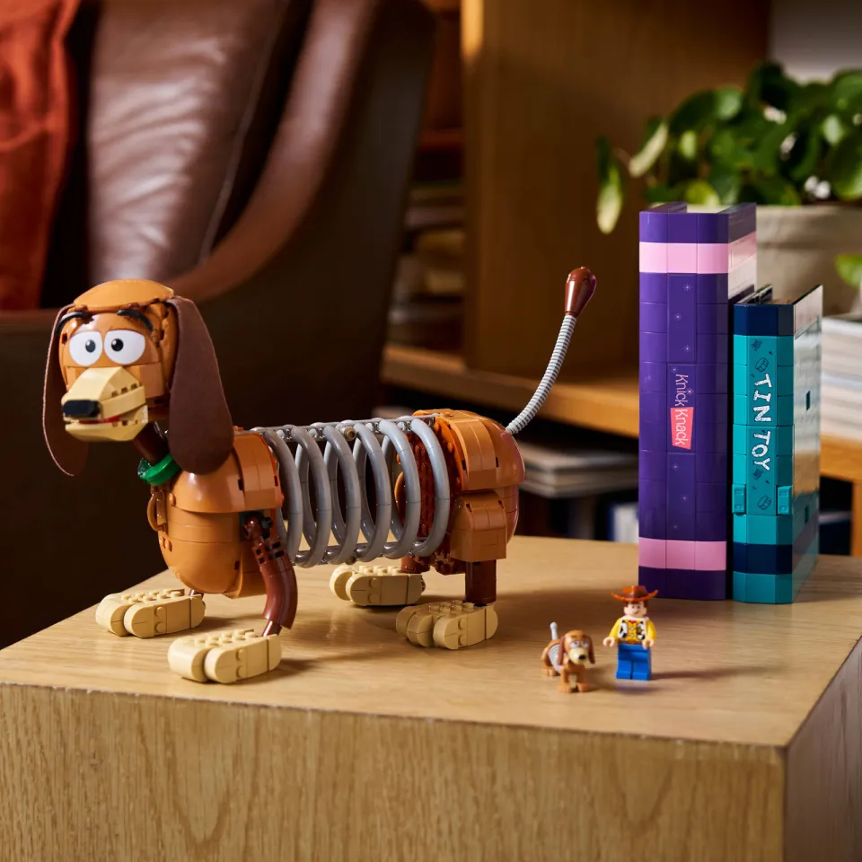 Lego Disney Pixar Toy Story Slinky Hond Boekensteunen Bouwpakket 43301, foto 5