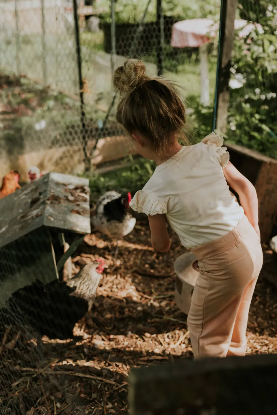 Koko Noko T-shirt ecru effen met ruffels, foto 7