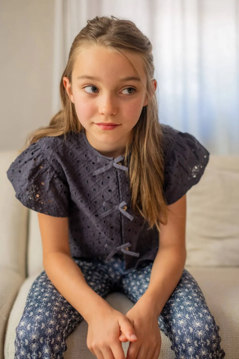 Like Flo blouse donkerblauw broderie, foto 4