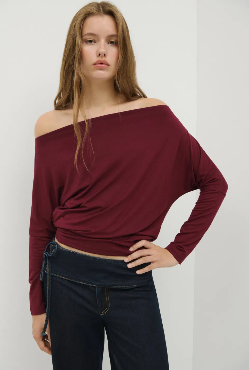Mango TEEN off shoulder top donkerrood, foto 3