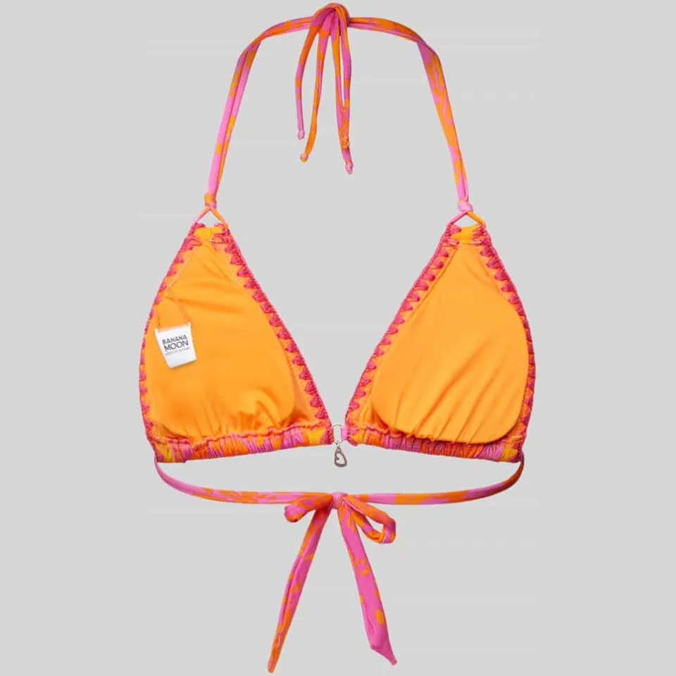 banana moon Bikinitop met labeldetail, model 'BLUCO' felroze, foto 3
