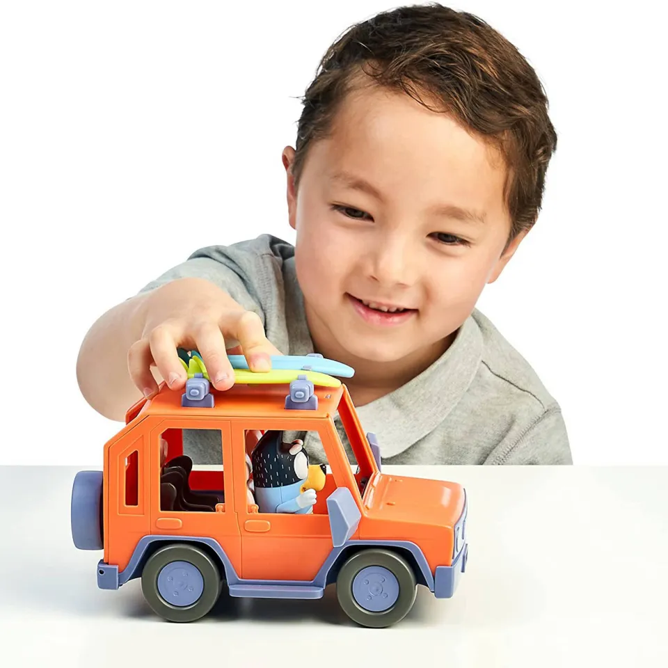 Moose Toys Bluey speelauto met accessoires, foto 4