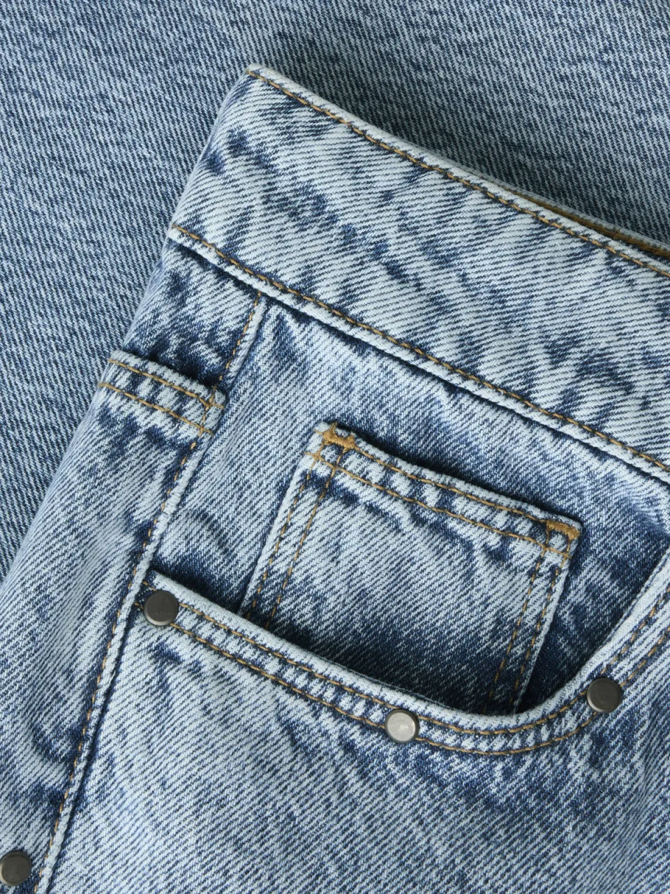 LMTD NLFBIRM straight leg jeans met split en studs - lichtblauw, foto 5