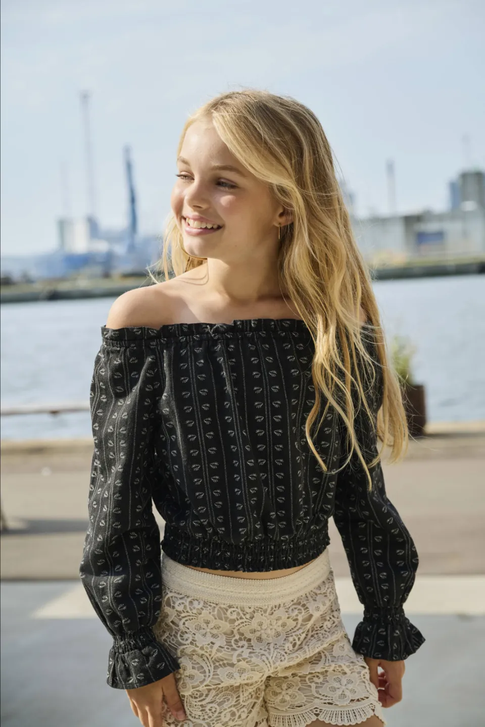 Only off shoulder top zwart