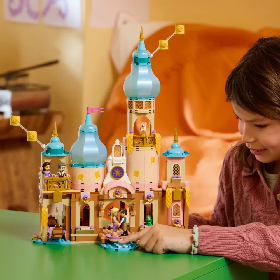 Lego Disney Princess Rapunzels kasteel 43297, foto 4