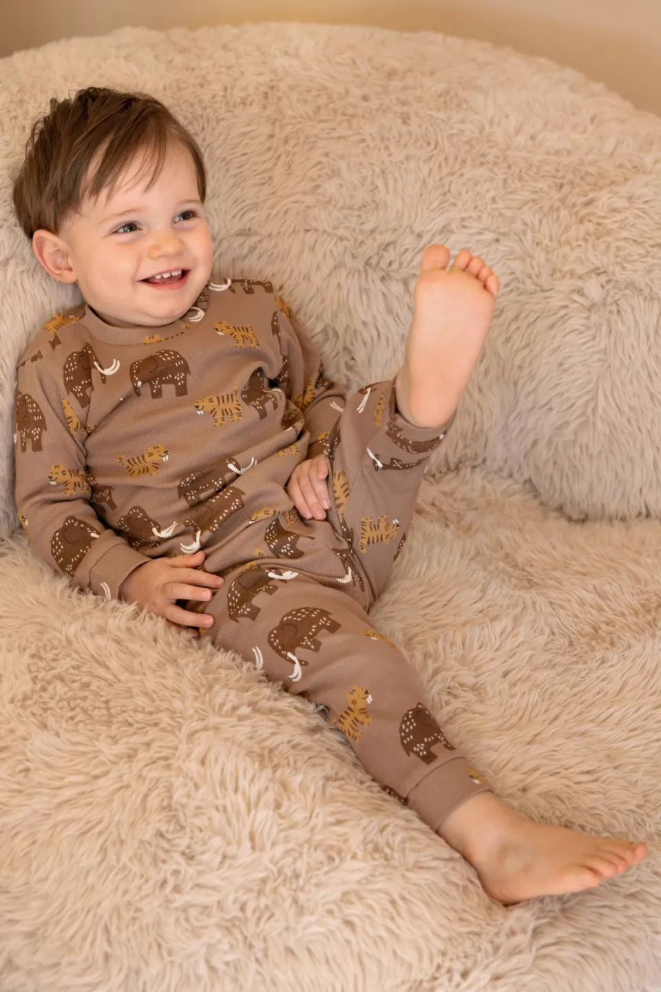 Feetje Milo Mammoth pyjama bruin, foto 4