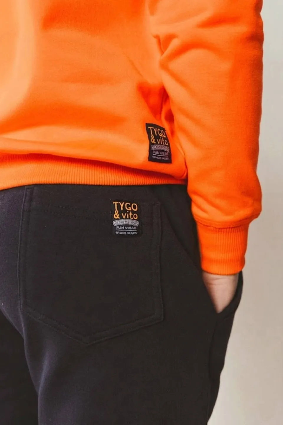 TYGO & vito sweater met tekst fel oranje, foto 5