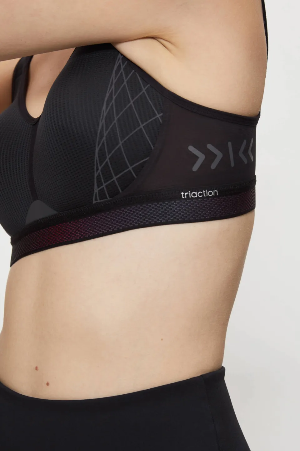 Triumph Triaction Cardio Cloud sportbeha zwart, foto 7