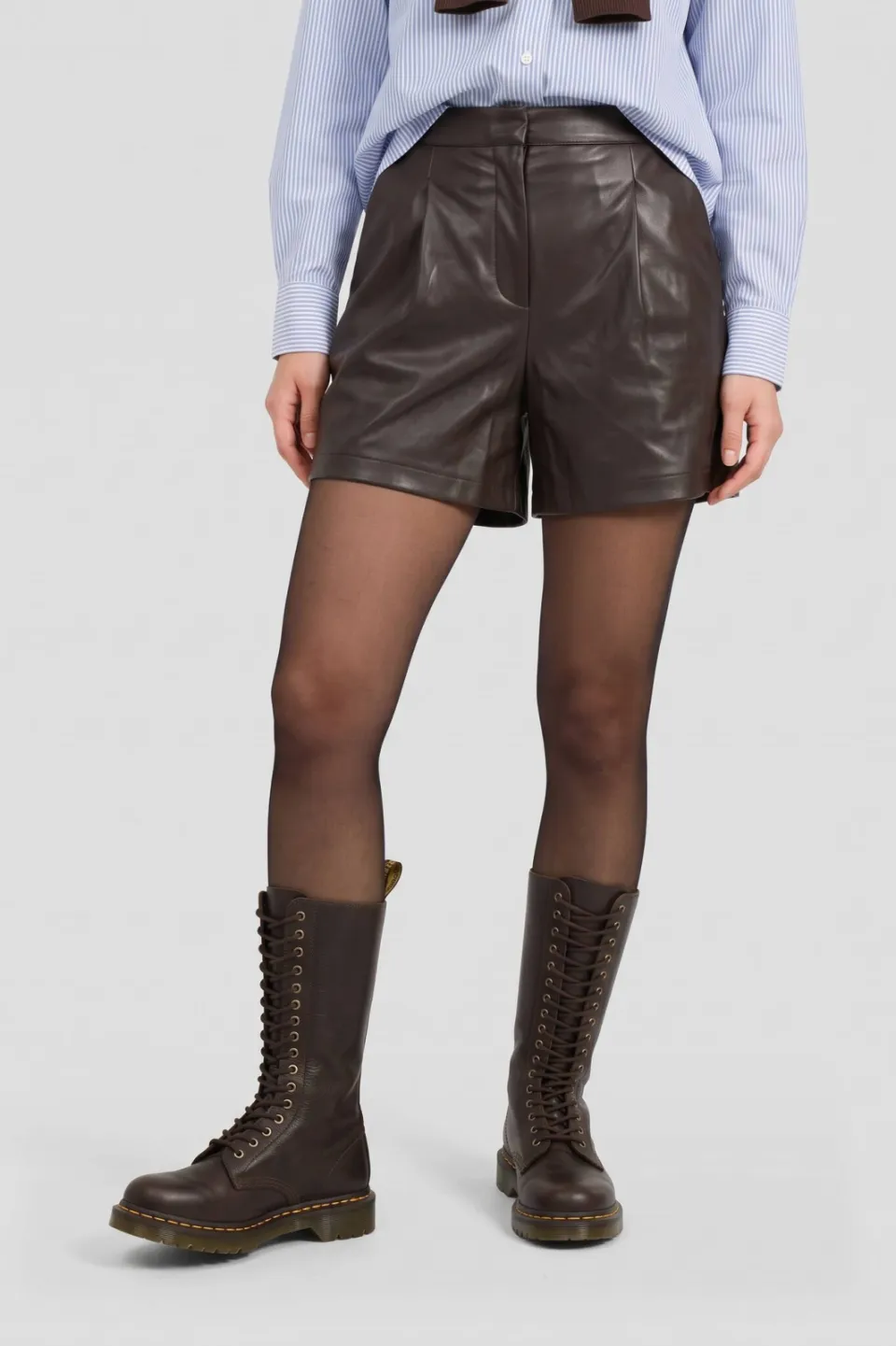 Notre-V Nv-ire short bruin
