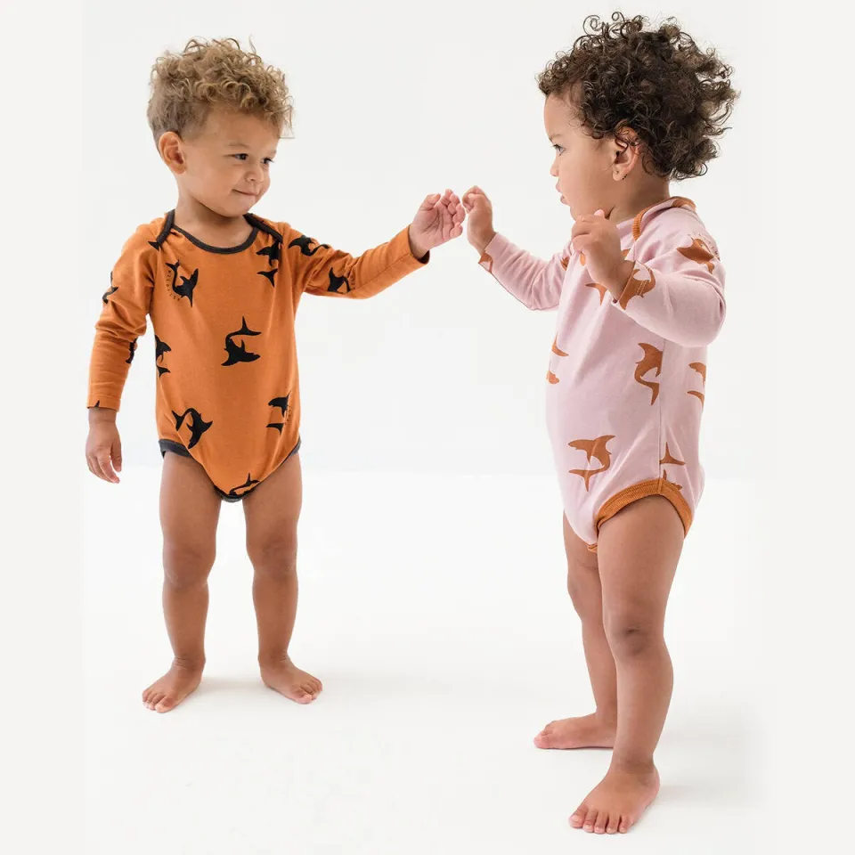 Wildfish romper met all-over print lichtroze/bruin