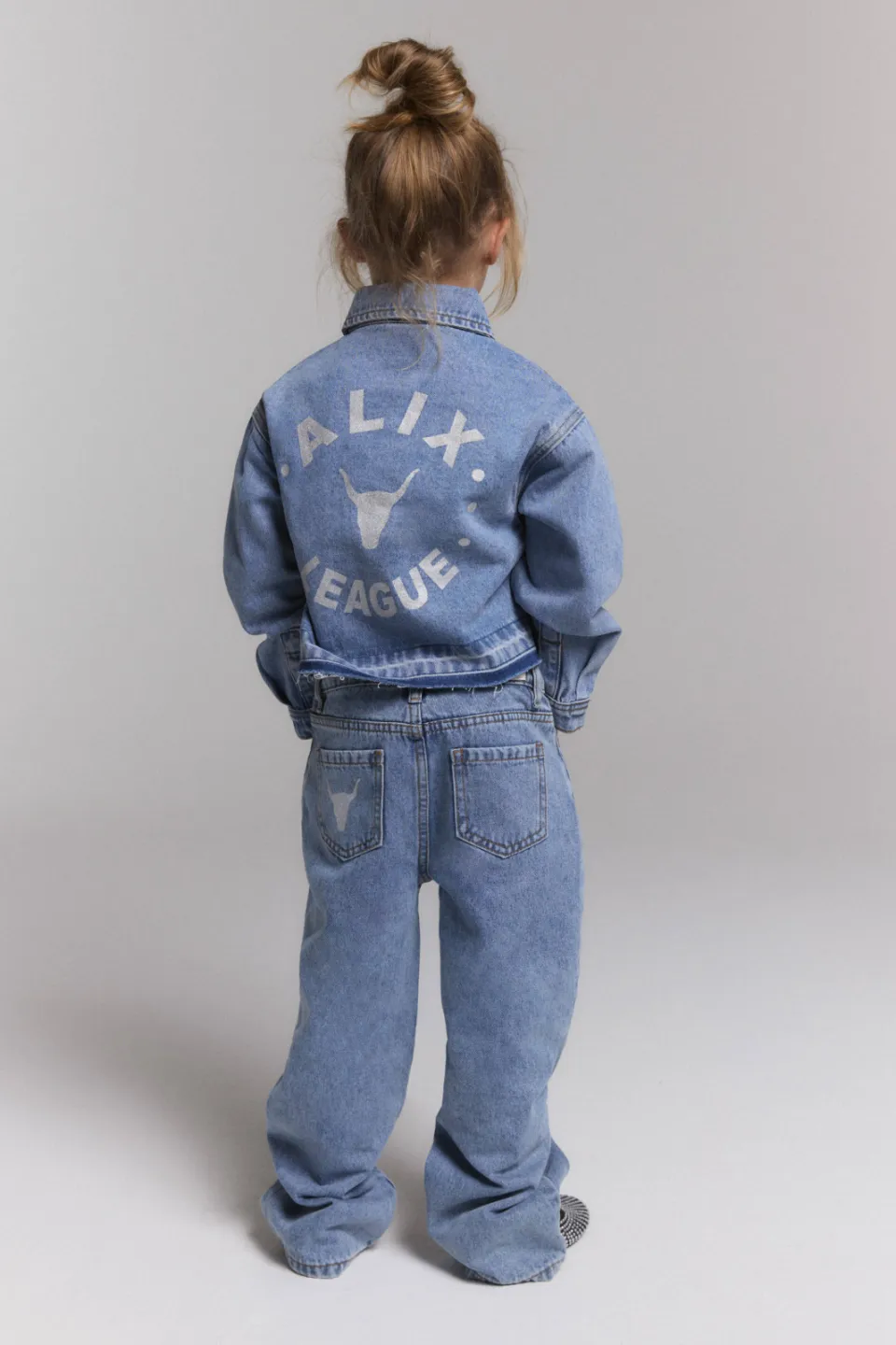 Alix The Label Mini spijkerjas met rafels mediumblauw medium blue denim, foto 3